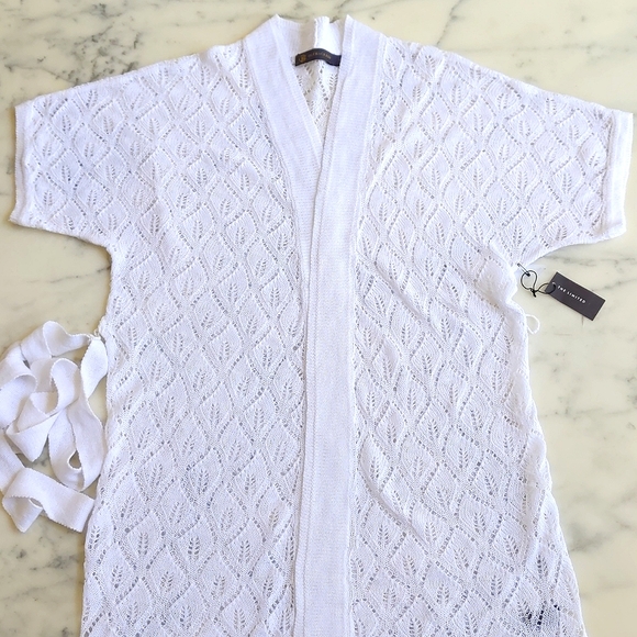 NWT. The Limited Linen and Cotton Short Sleeve Open Front Long Crochet Cardigan. - Picture 3 of 6